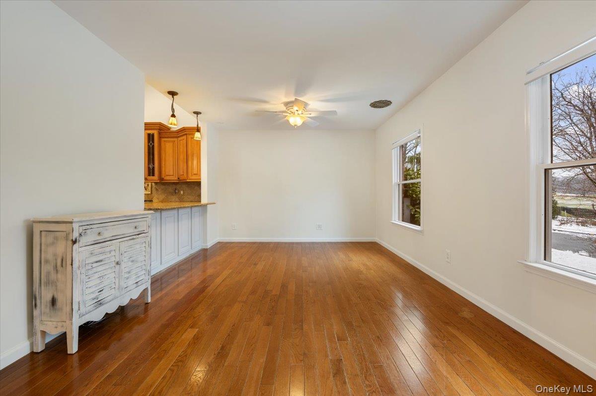 33 Fleets Cove Road Huntington Huntington, NY 11743