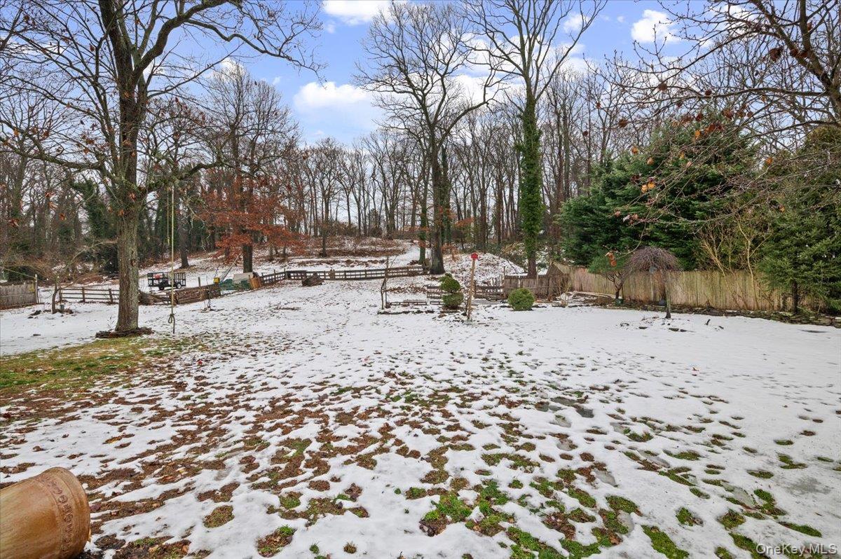 33 Fleets Cove Road Huntington Huntington, NY 11743