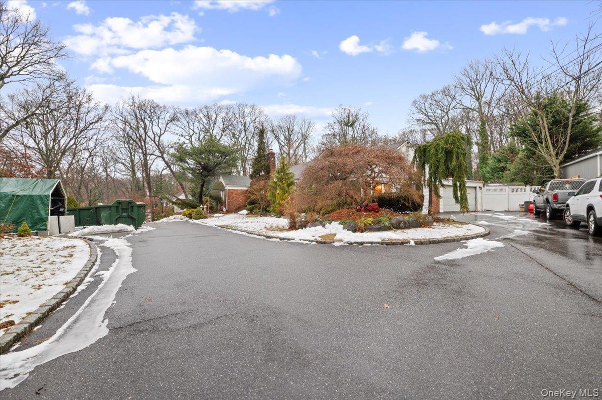 33 Fleets Cove Road Huntington Huntington, NY 11743