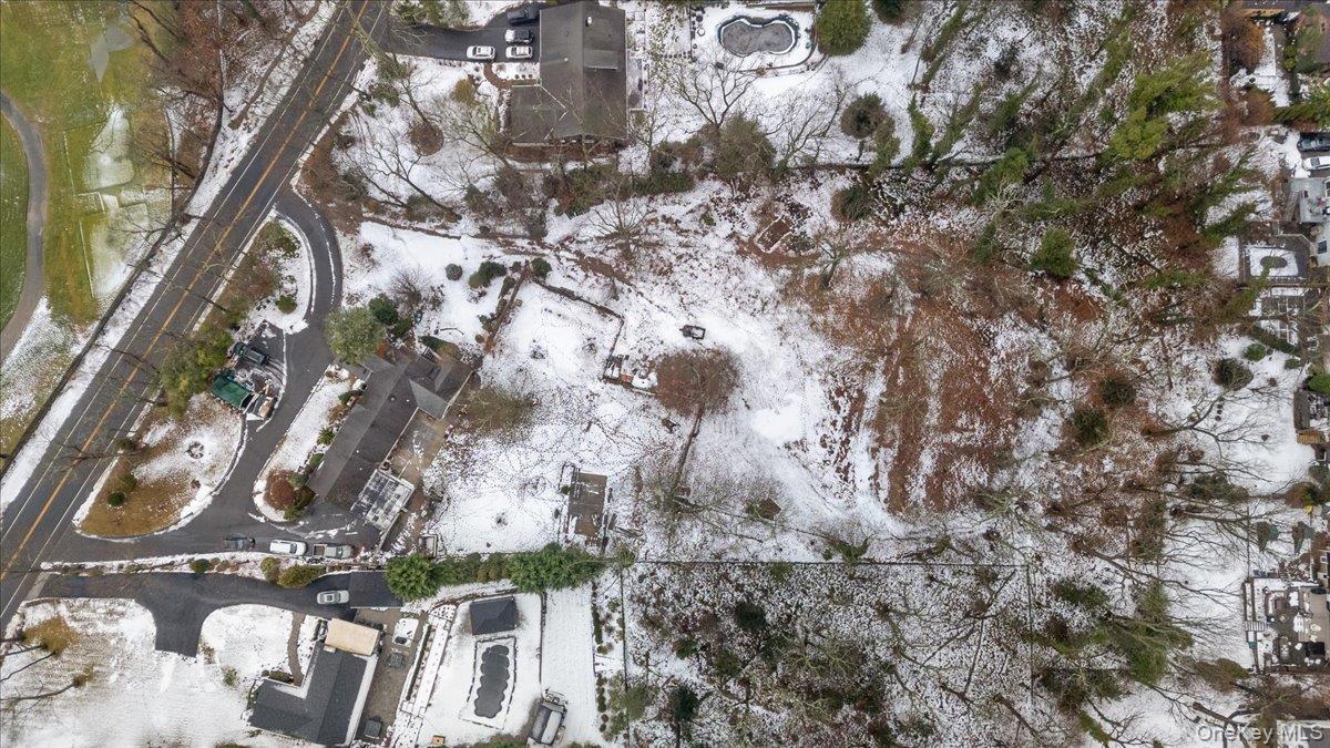 33 Fleets Cove Road Huntington Huntington, NY 11743