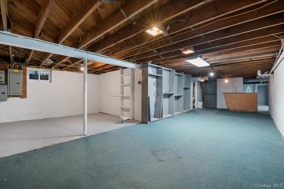 33 Fleets Cove Road Huntington Huntington, NY 11743