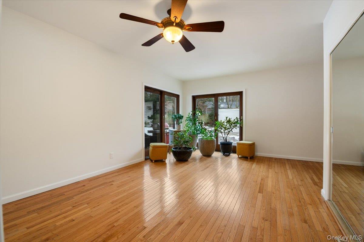 33 Fleets Cove Road Huntington Huntington, NY 11743