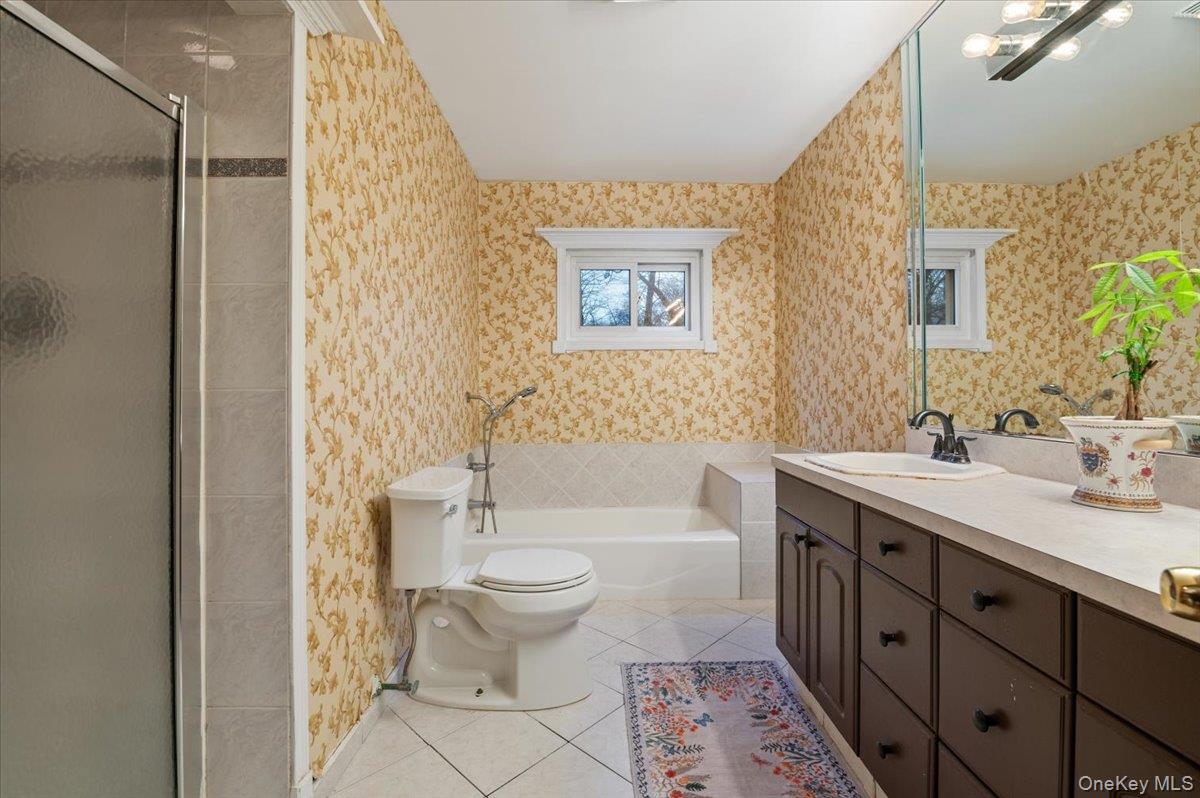 33 Fleets Cove Road Huntington Huntington, NY 11743