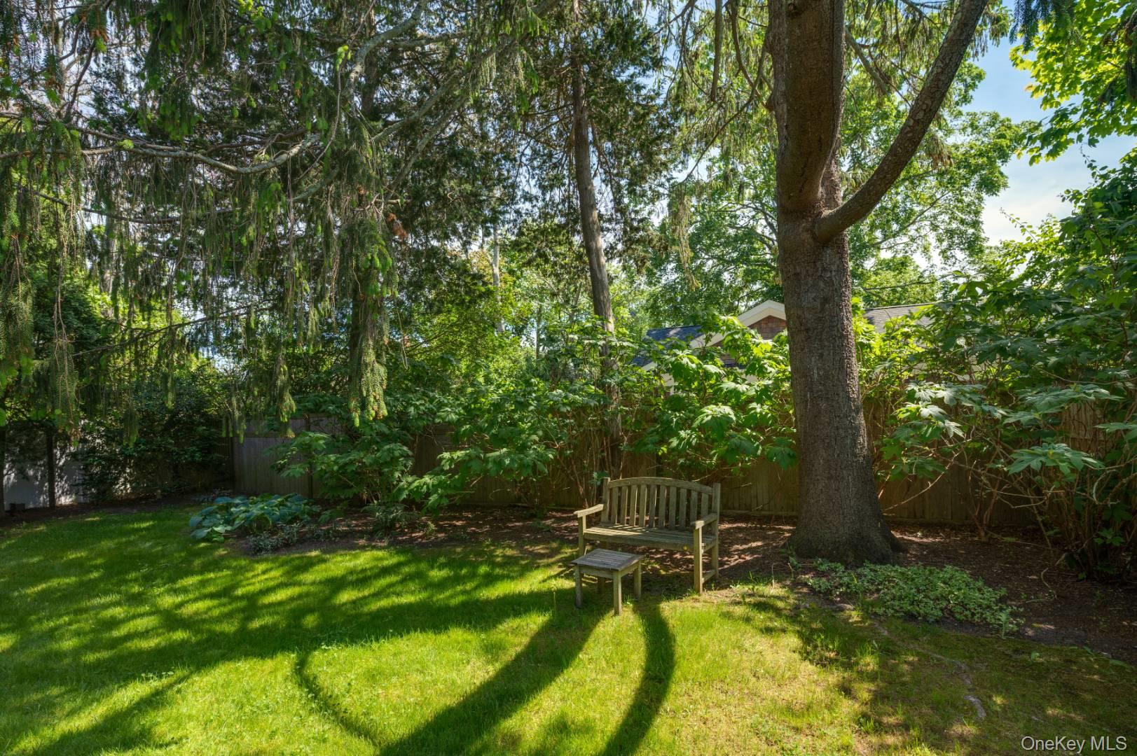 32 Cooper Street Southampton Southampton, NY 11968