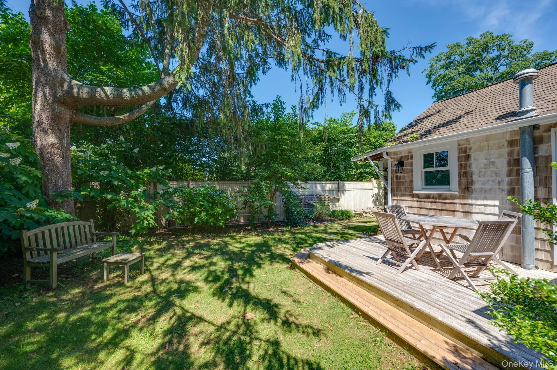 32 Cooper Street Southampton Southampton, NY 11968