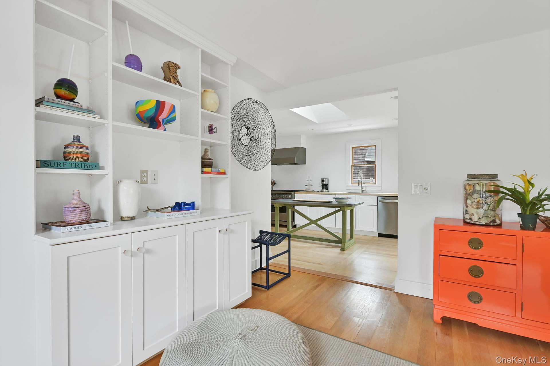 32 Cooper Street Southampton Southampton, NY 11968