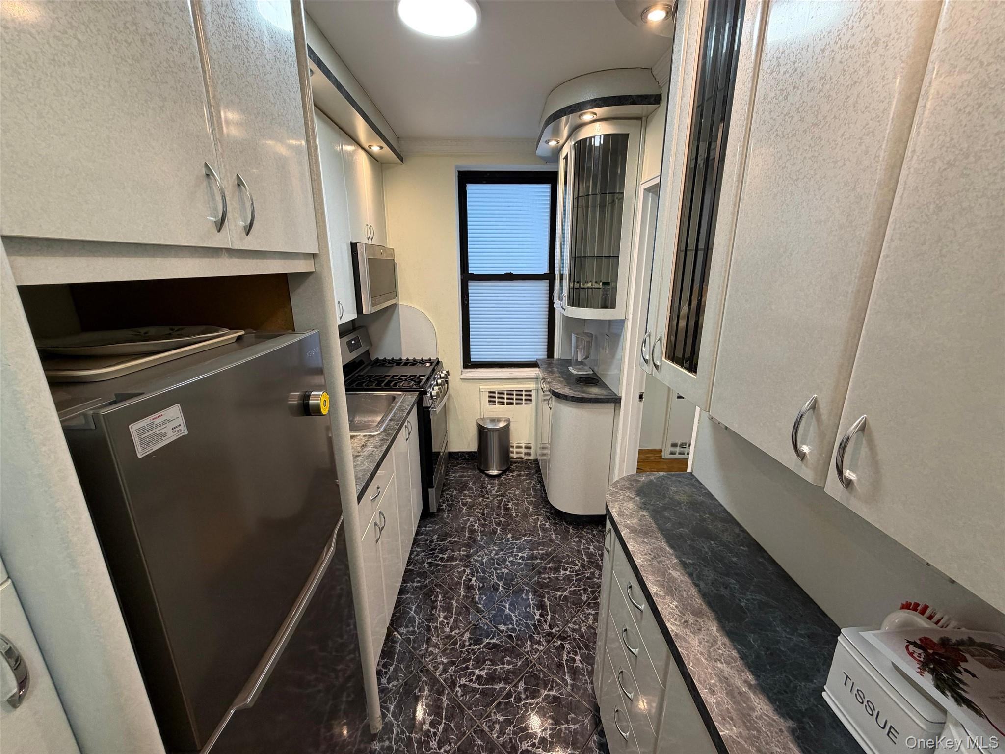99-63 66th Avenue, Apt B12, Rego Park, NY 11374
