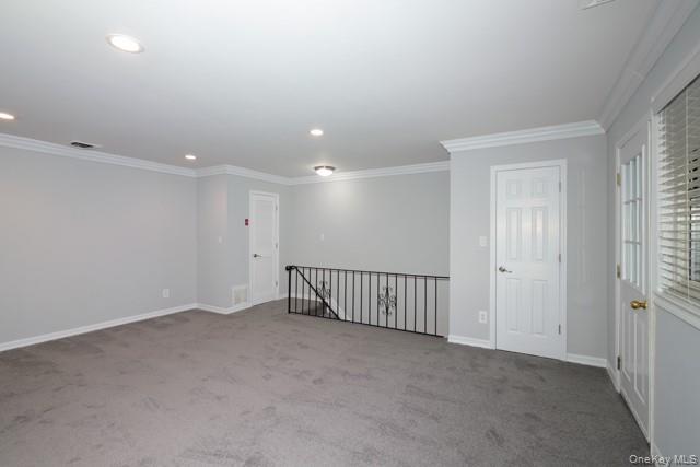 111 College Road 09-L Selden Selden, NY 11784