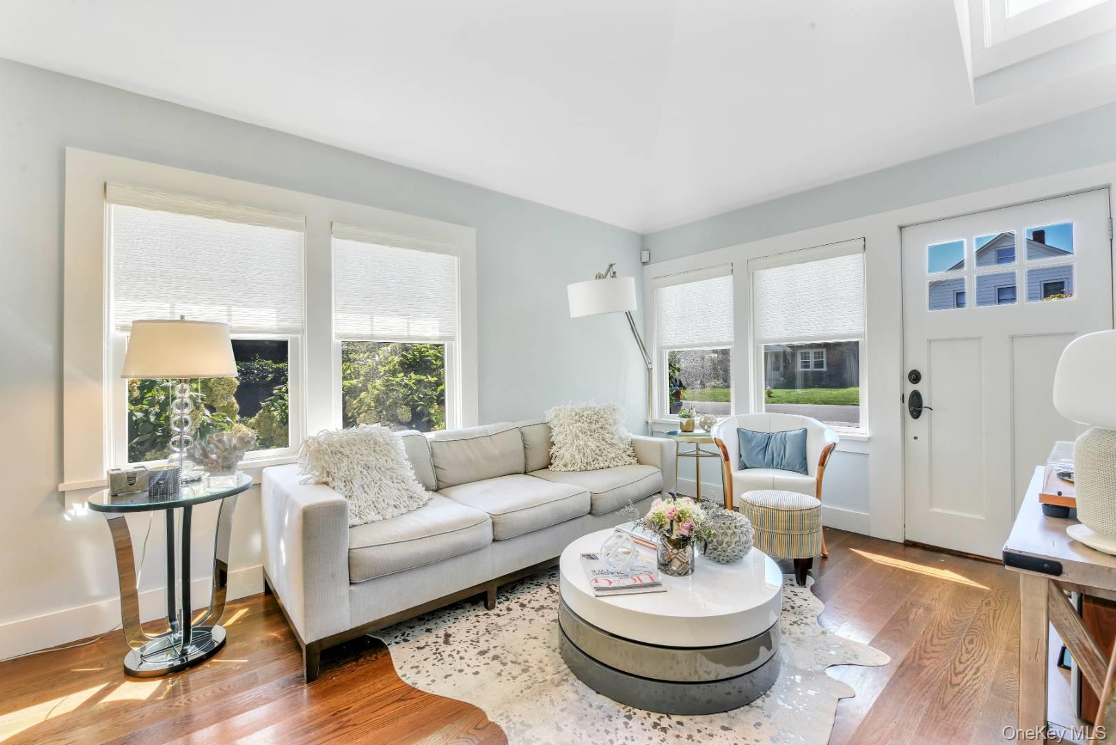 10 Henry Street Southampton Southampton, NY 11968