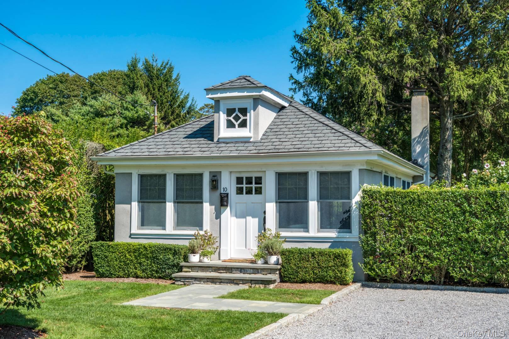 10 Henry Street Southampton Southampton, NY 11968