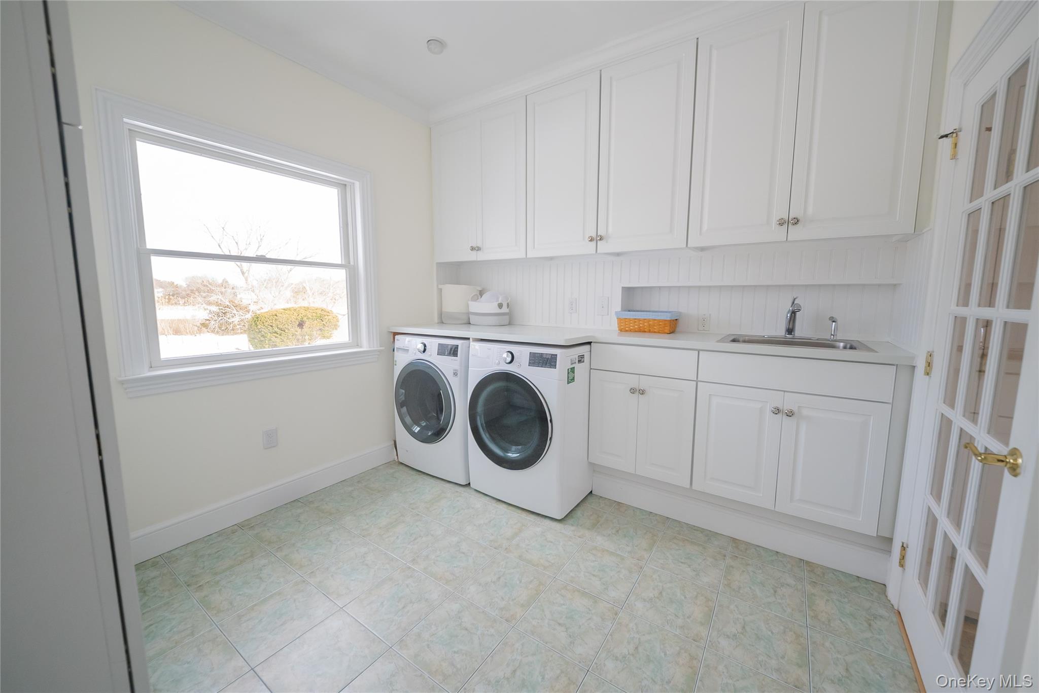 14 S Country Road Westhampton Westhampton, NY 11977