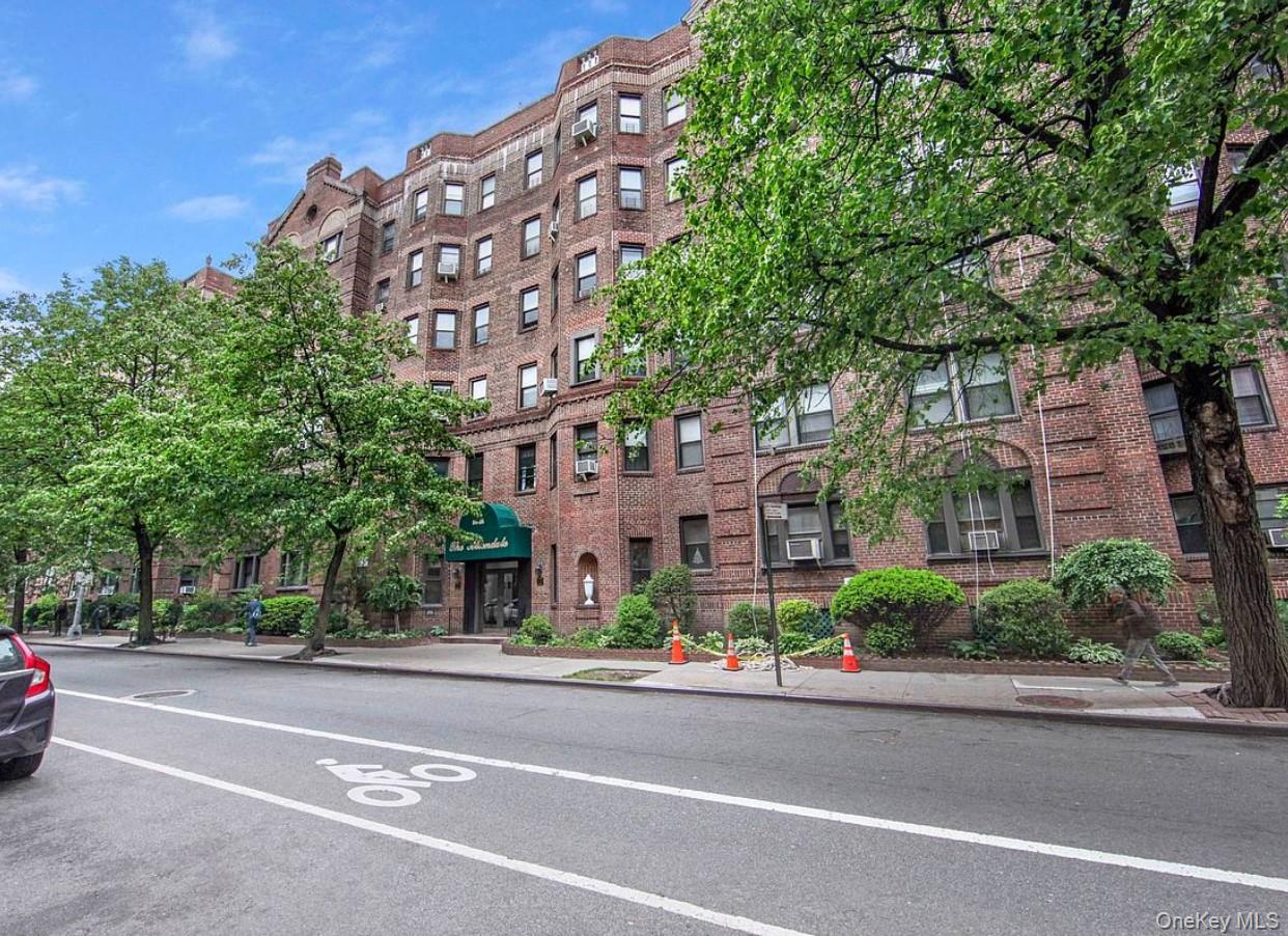 34-24 82nd. Street, Apt 1-N, Jackson Heights, NY 11372
