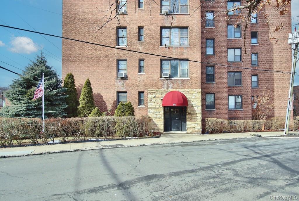95 Sedgewick Avenue 4-e Yonkers Yonkers, NY 10705