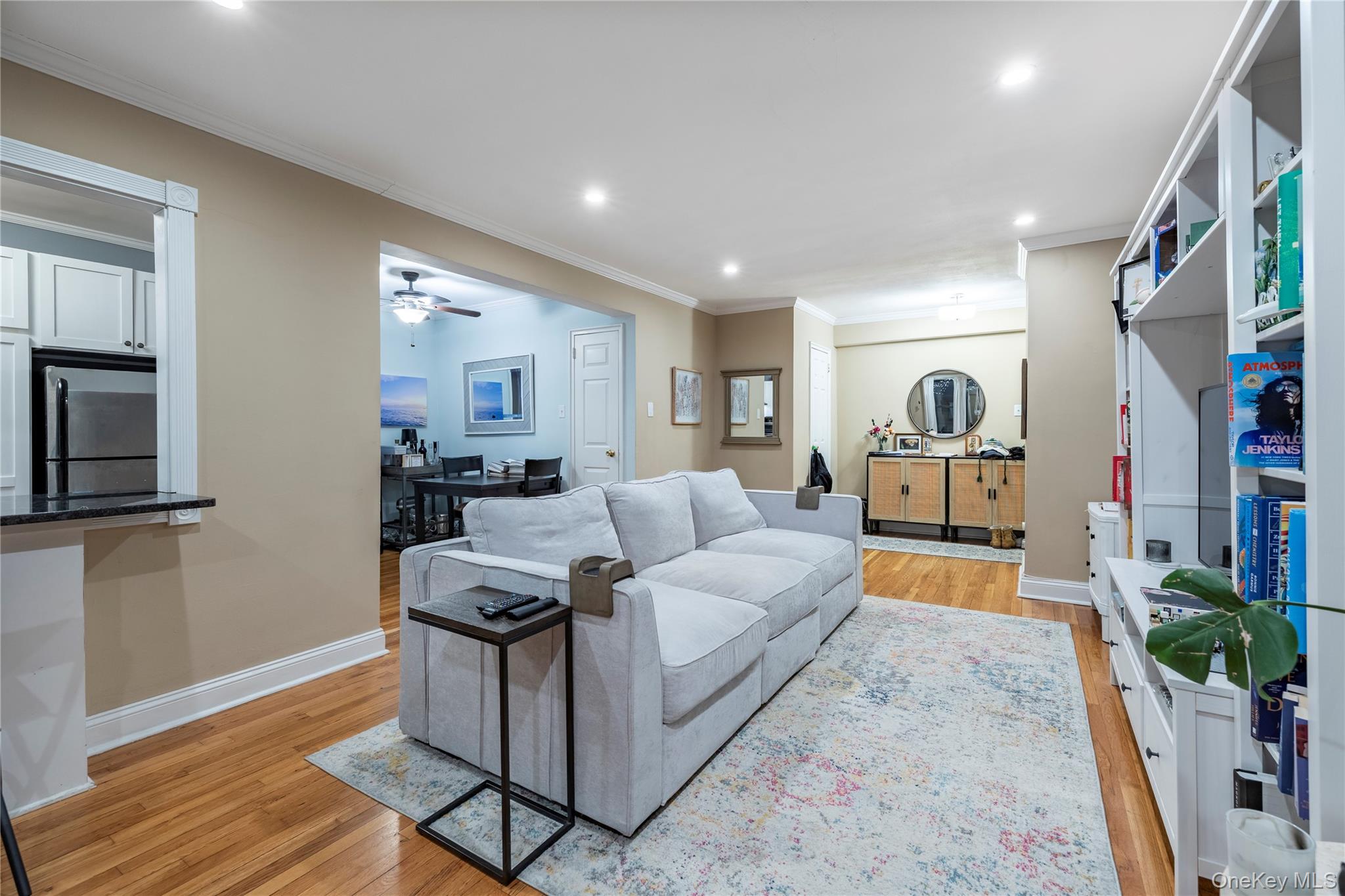 1 Jefferson Avenue A12 Rockville Centre Rockville Centre, NY 11570