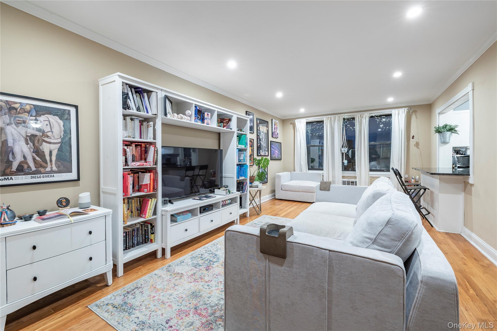 1 Jefferson Avenue A12 Rockville Centre Rockville Centre, NY 11570