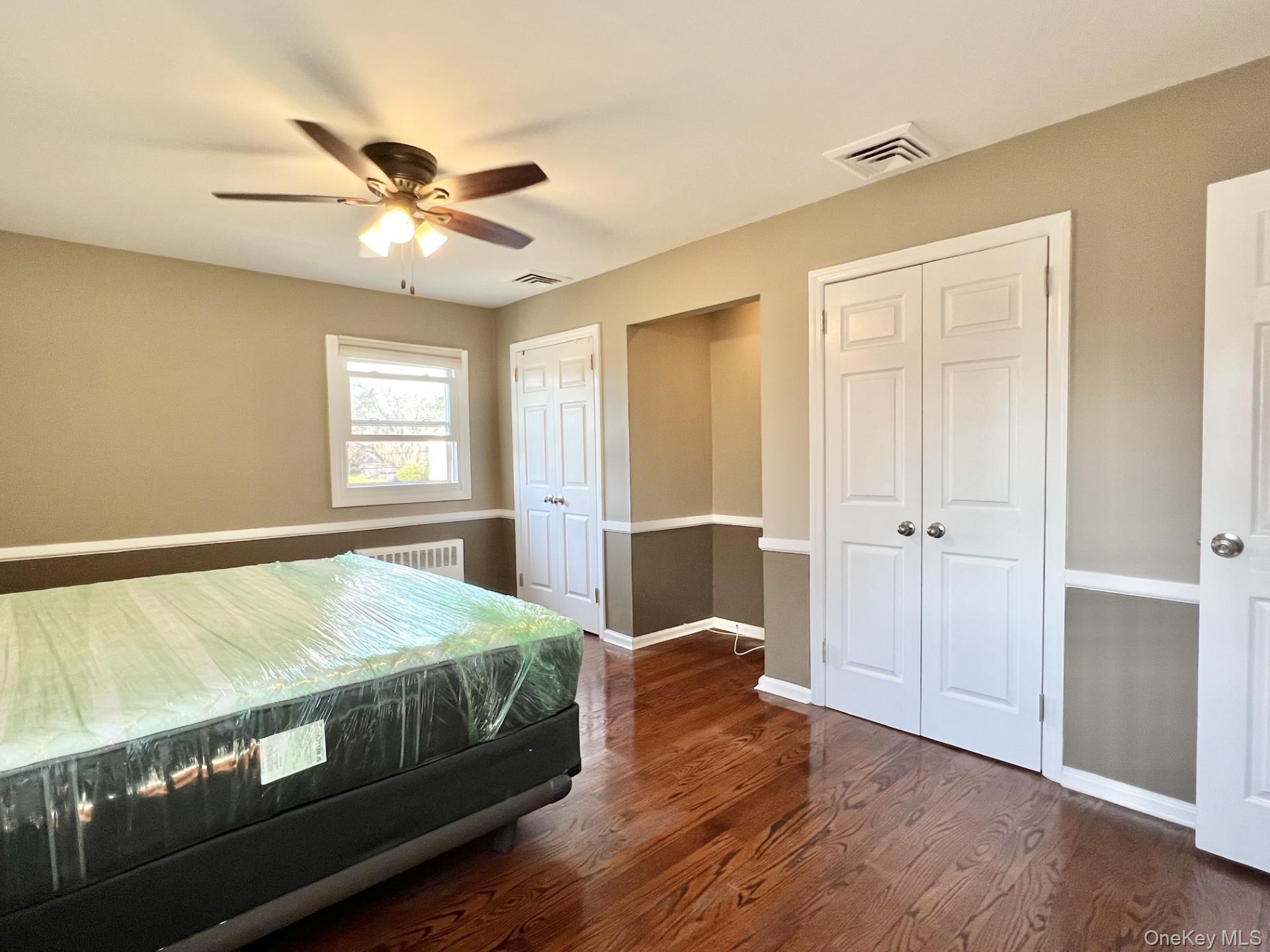 44 Bruce Lane Westbury Westbury, NY 11590