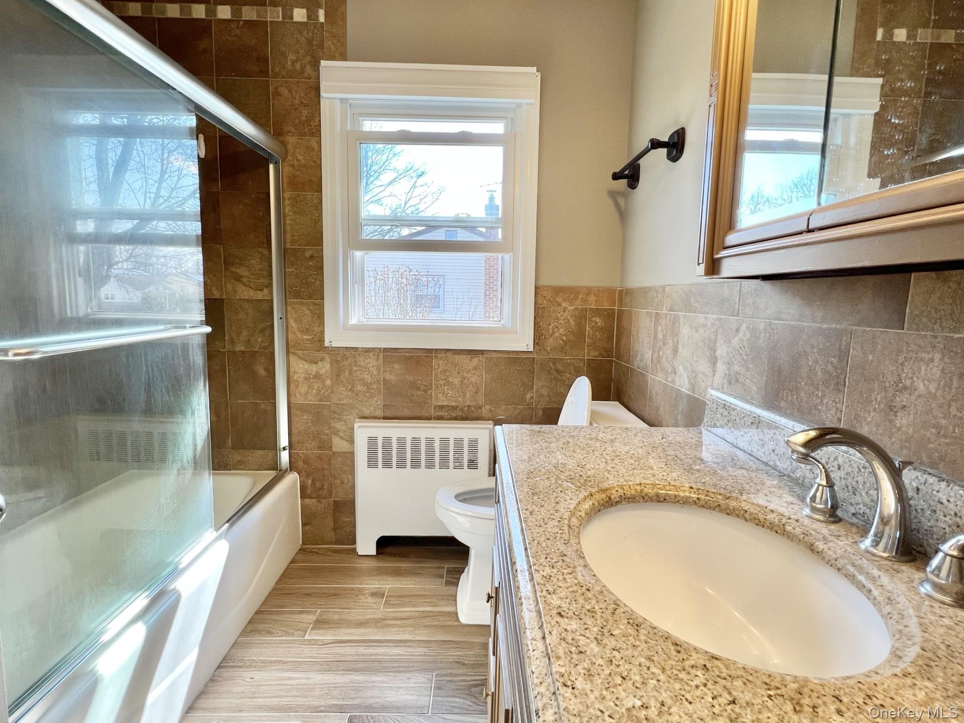 44 Bruce Lane Westbury Westbury, NY 11590