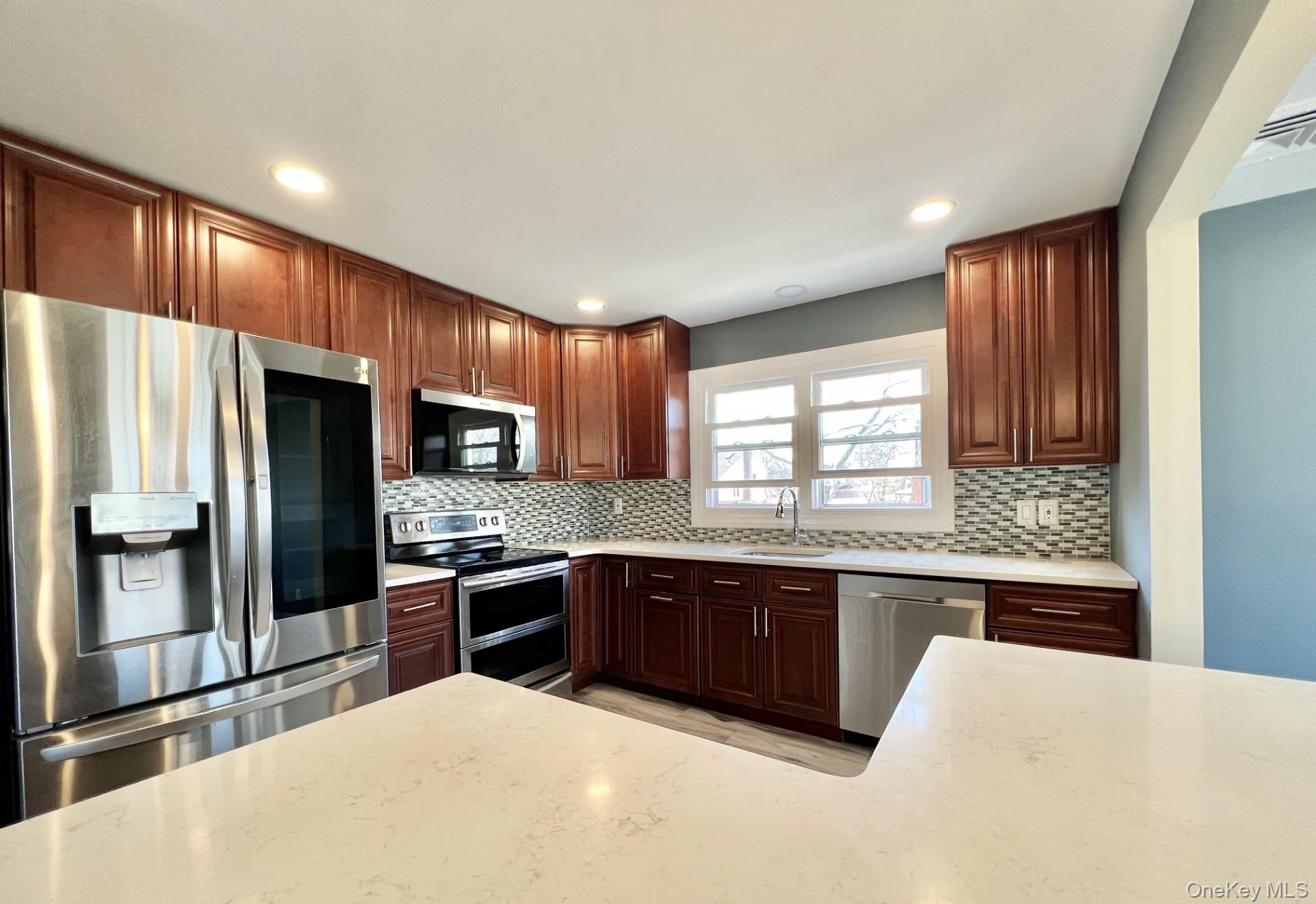 44 Bruce Lane Westbury Westbury, NY 11590