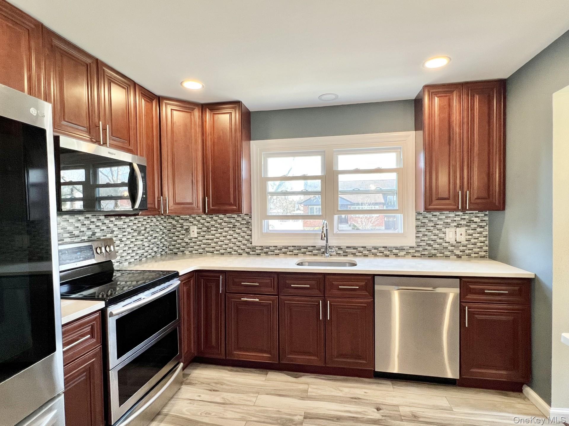 44 Bruce Lane Westbury Westbury, NY 11590