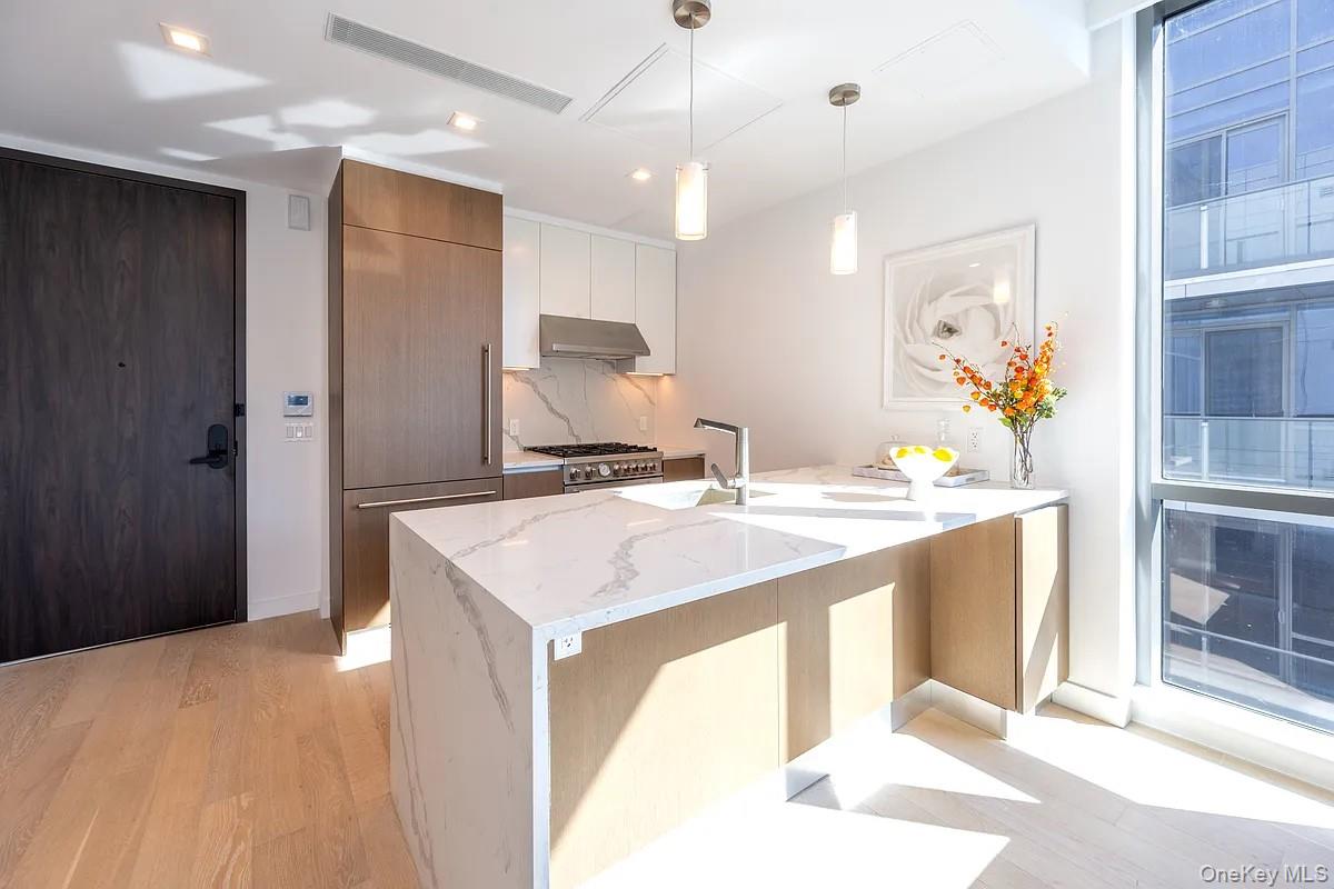 33-66 Farrington Street, Apt 15-I, Flushing, NY 11354