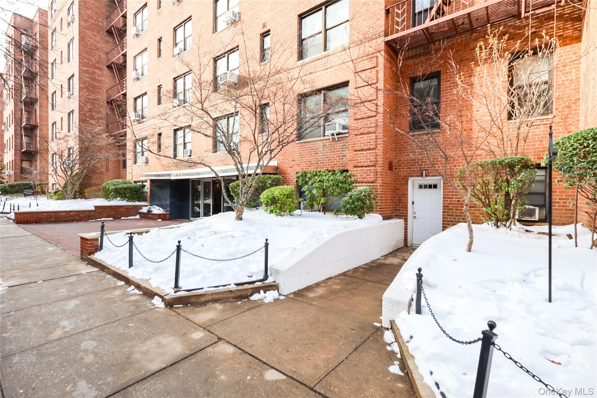 11045 71st Road, Apt PS2, Forest Hills, NY 11375