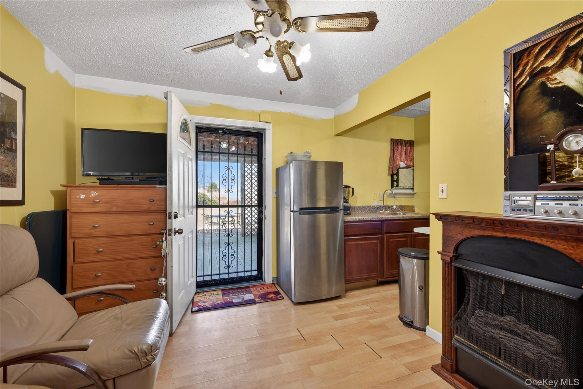 379 Washington Avenue Roosevelt Roosevelt, NY 11575