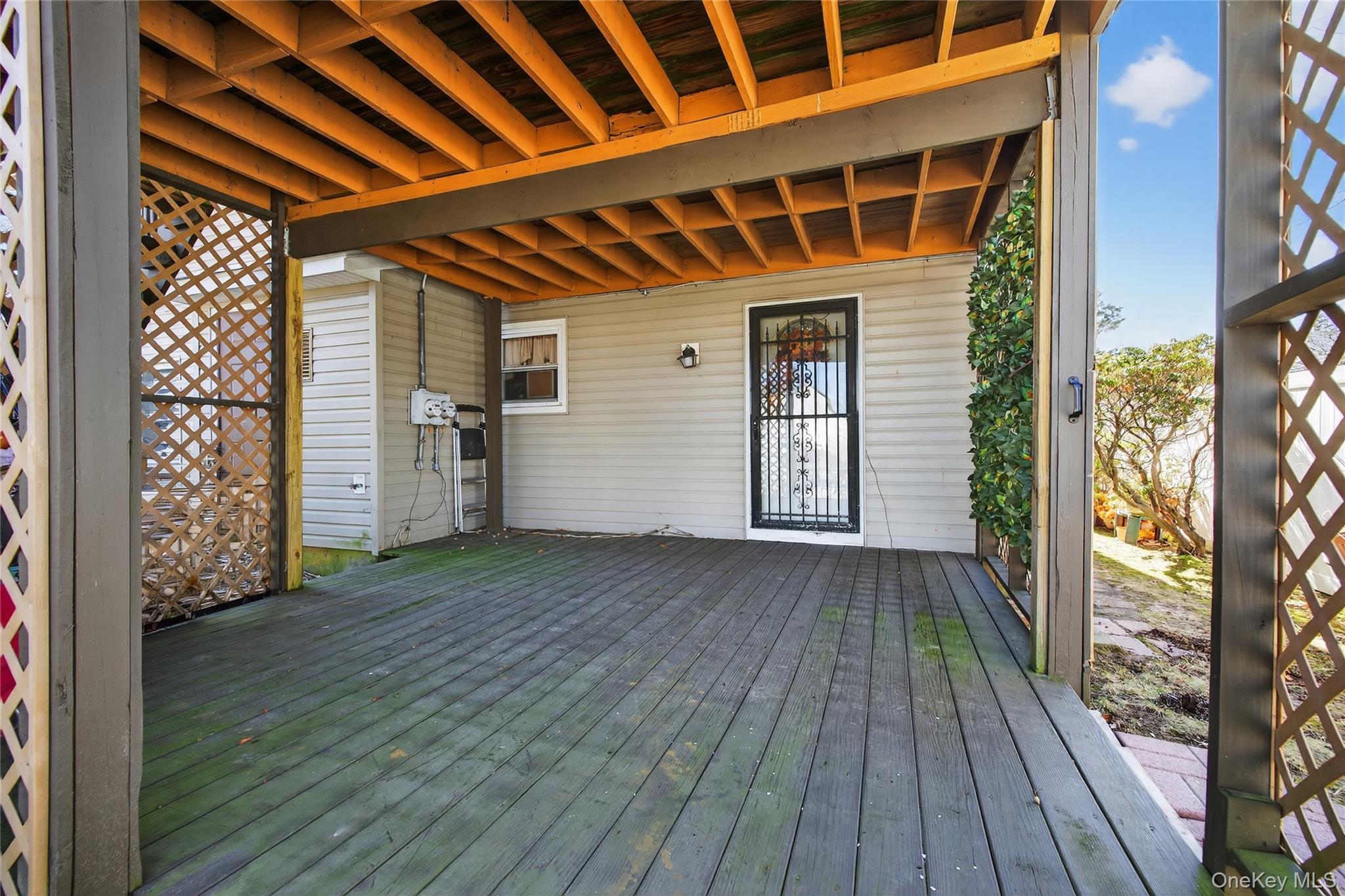 379 Washington Avenue Roosevelt Roosevelt, NY 11575