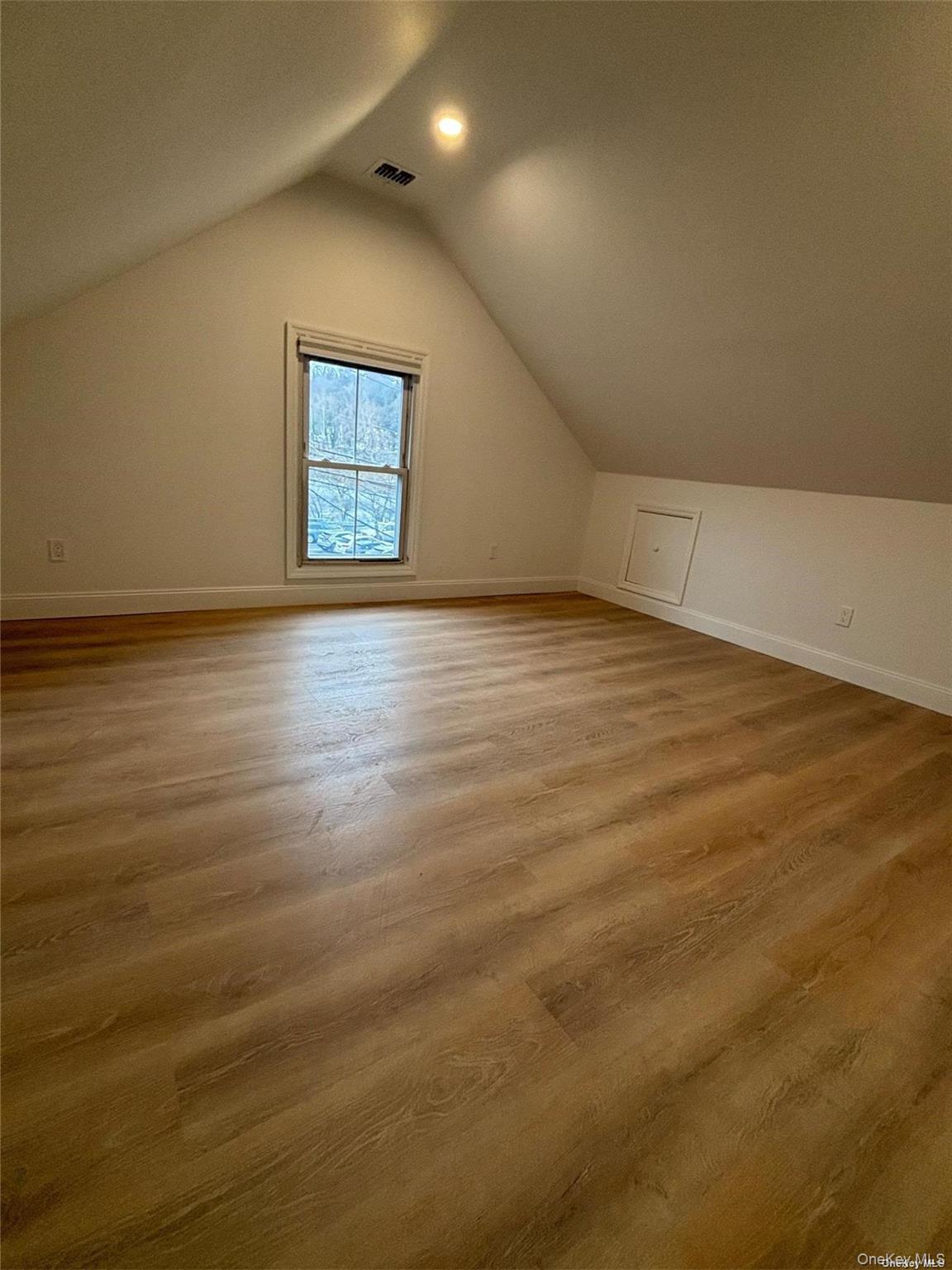 1353 Old Northern Boulevard Roslyn Roslyn, NY 11576