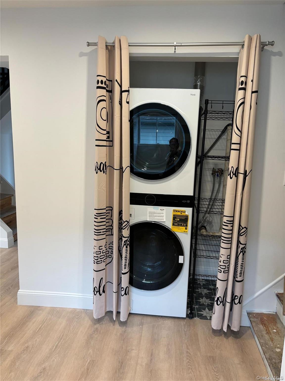 1353 Old Northern Boulevard Roslyn Roslyn, NY 11576