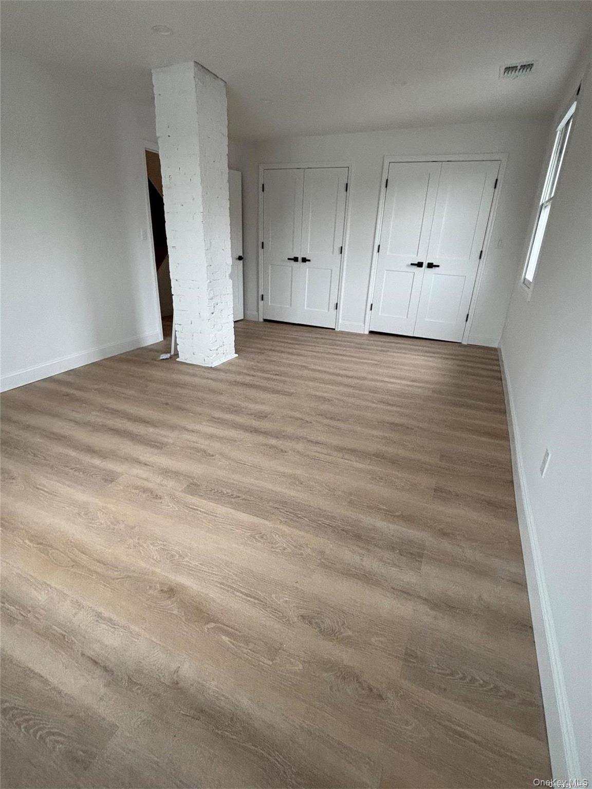 1353 Old Northern Boulevard Roslyn Roslyn, NY 11576