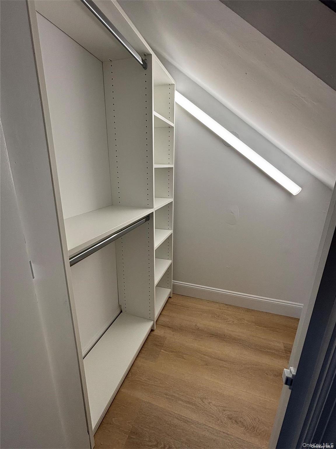 1353 Old Northern Boulevard Roslyn Roslyn, NY 11576