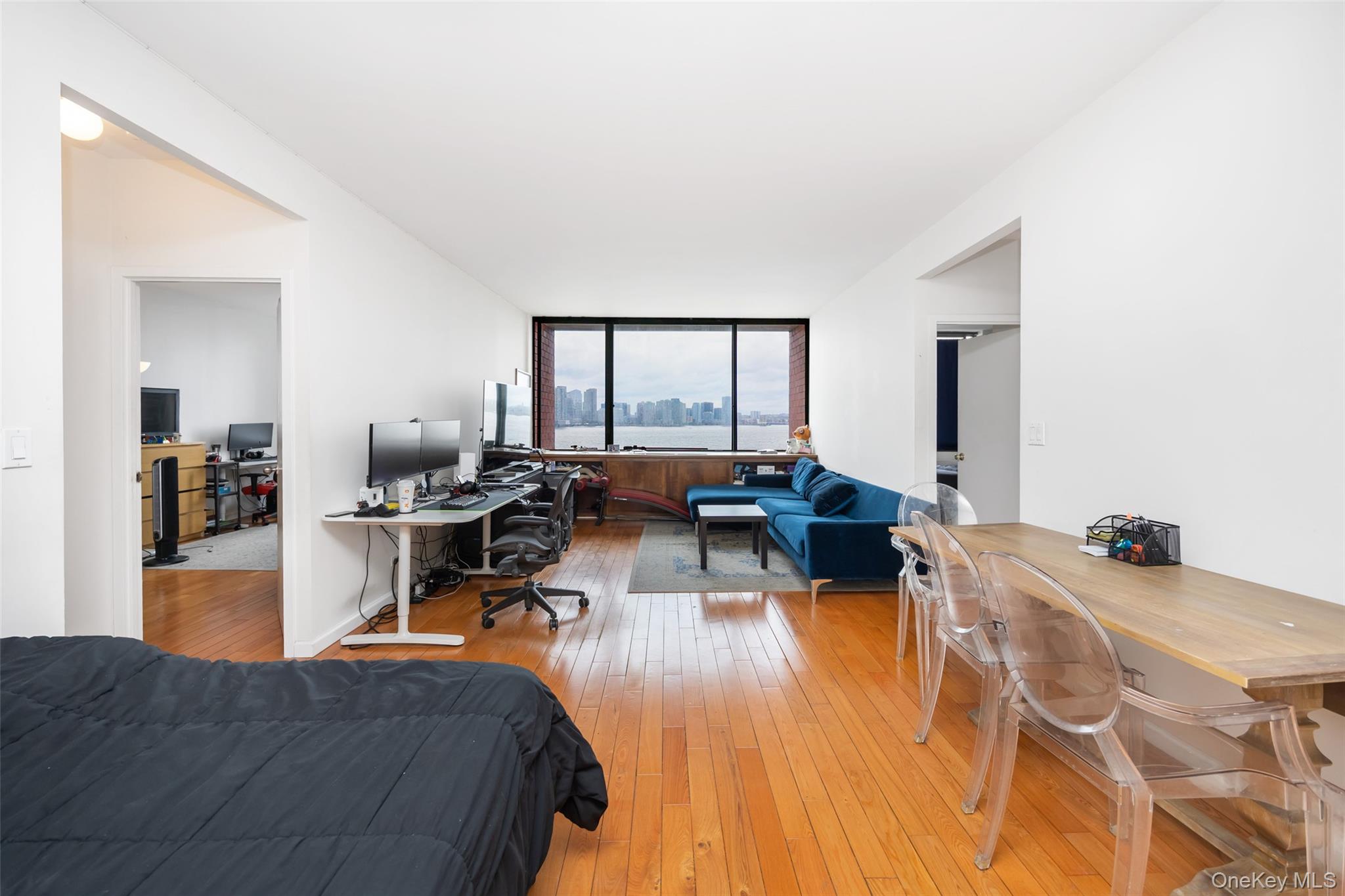 380 Rector Place 7-A New York , NY 10280