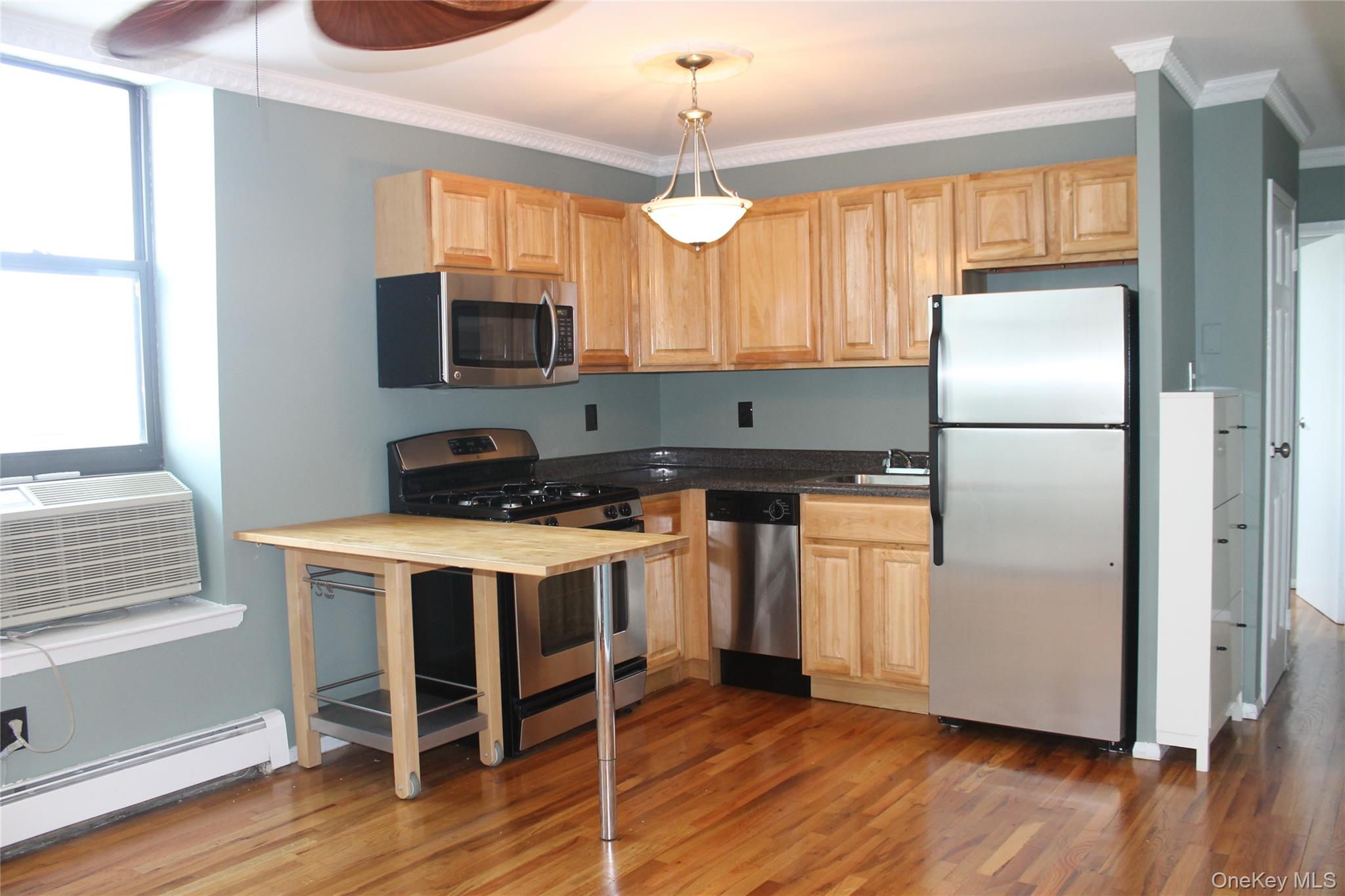 14-23 31st Avenue, Apt 4-C, Astoria, NY 11102