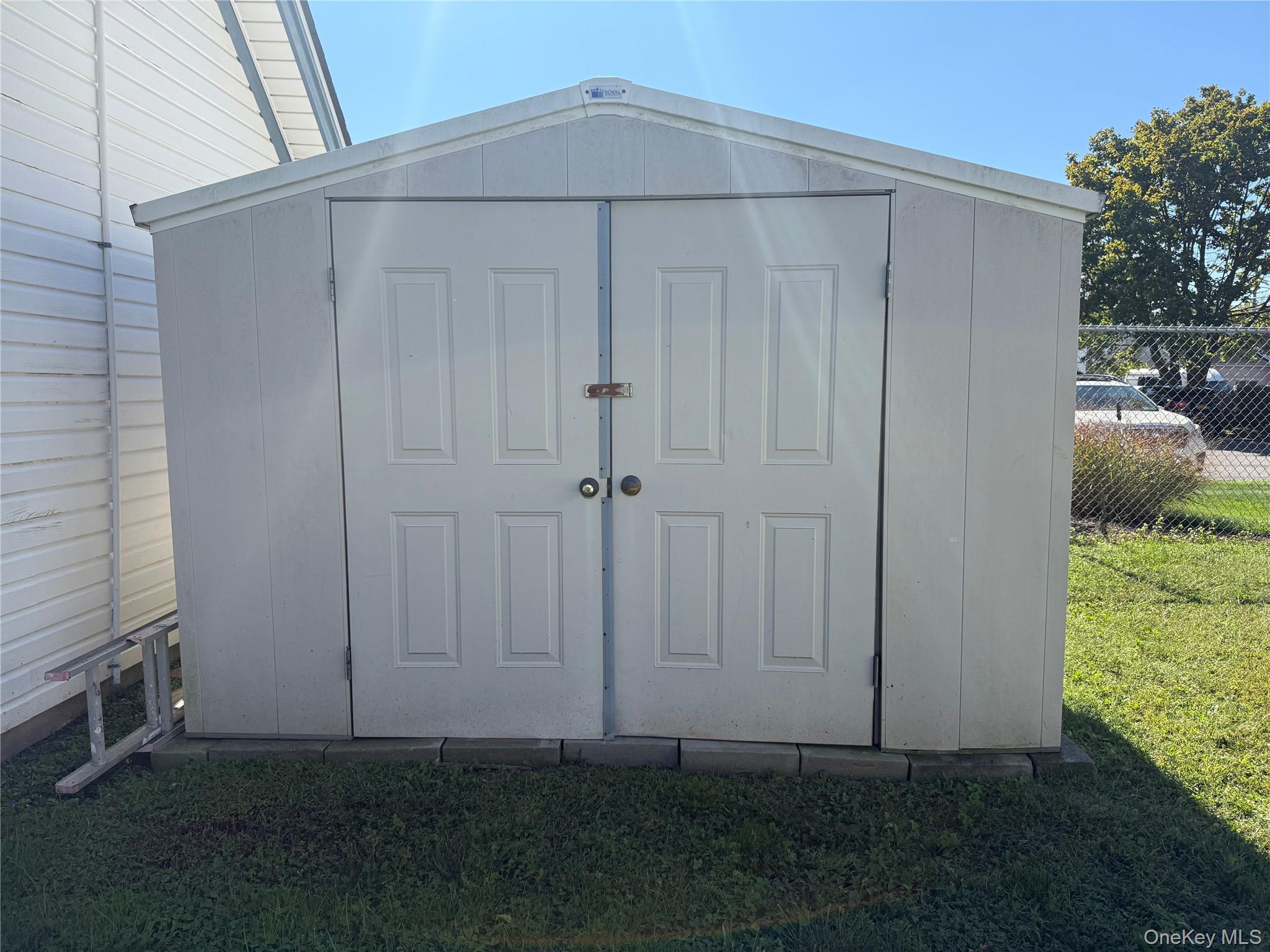 10 Hiddink Street Sayville Sayville, NY 11782