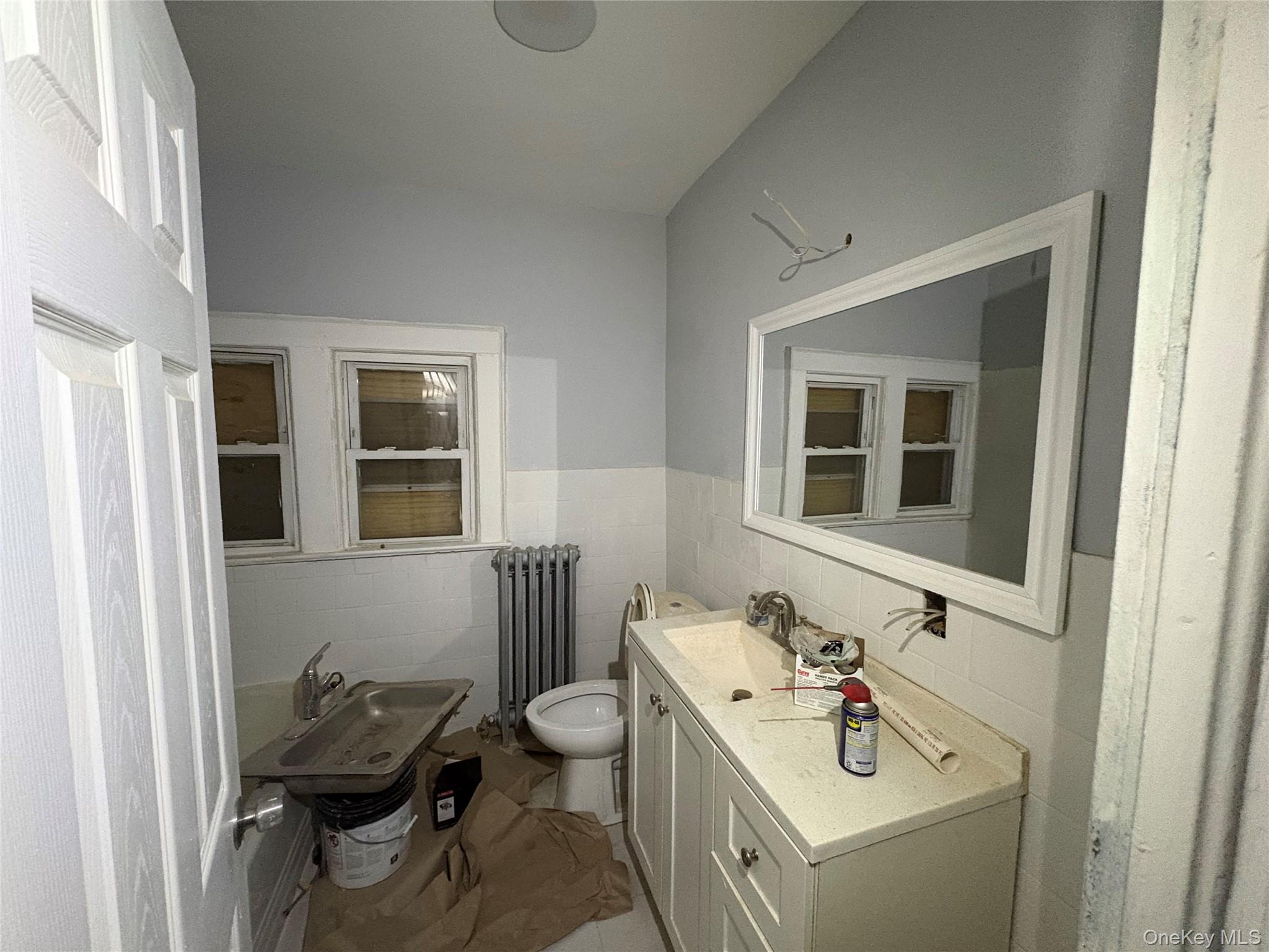 21 East Clinton Avenue Roosevelt Roosevelt, NY 11575