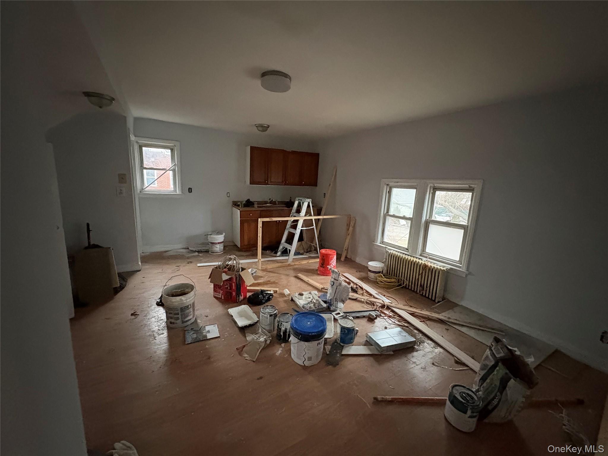 21 East Clinton Avenue Roosevelt Roosevelt, NY 11575