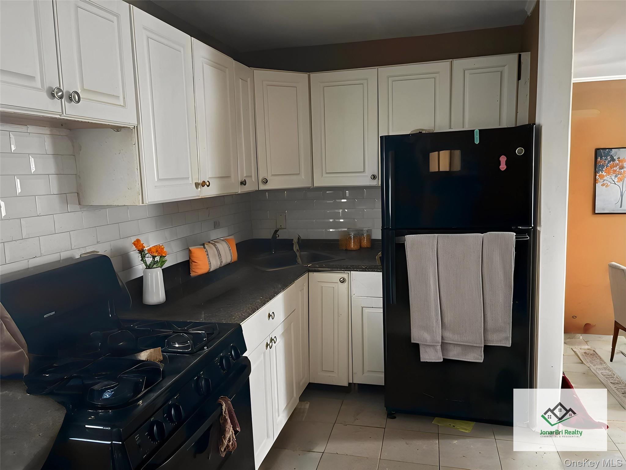 21 East Clinton Avenue Roosevelt Roosevelt, NY 11575