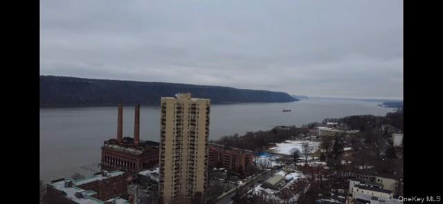 369 Warburton Avenue 4-A Yonkers Yonkers, NY 10701