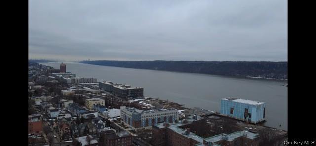 369 Warburton Avenue 4-A Yonkers Yonkers, NY 10701