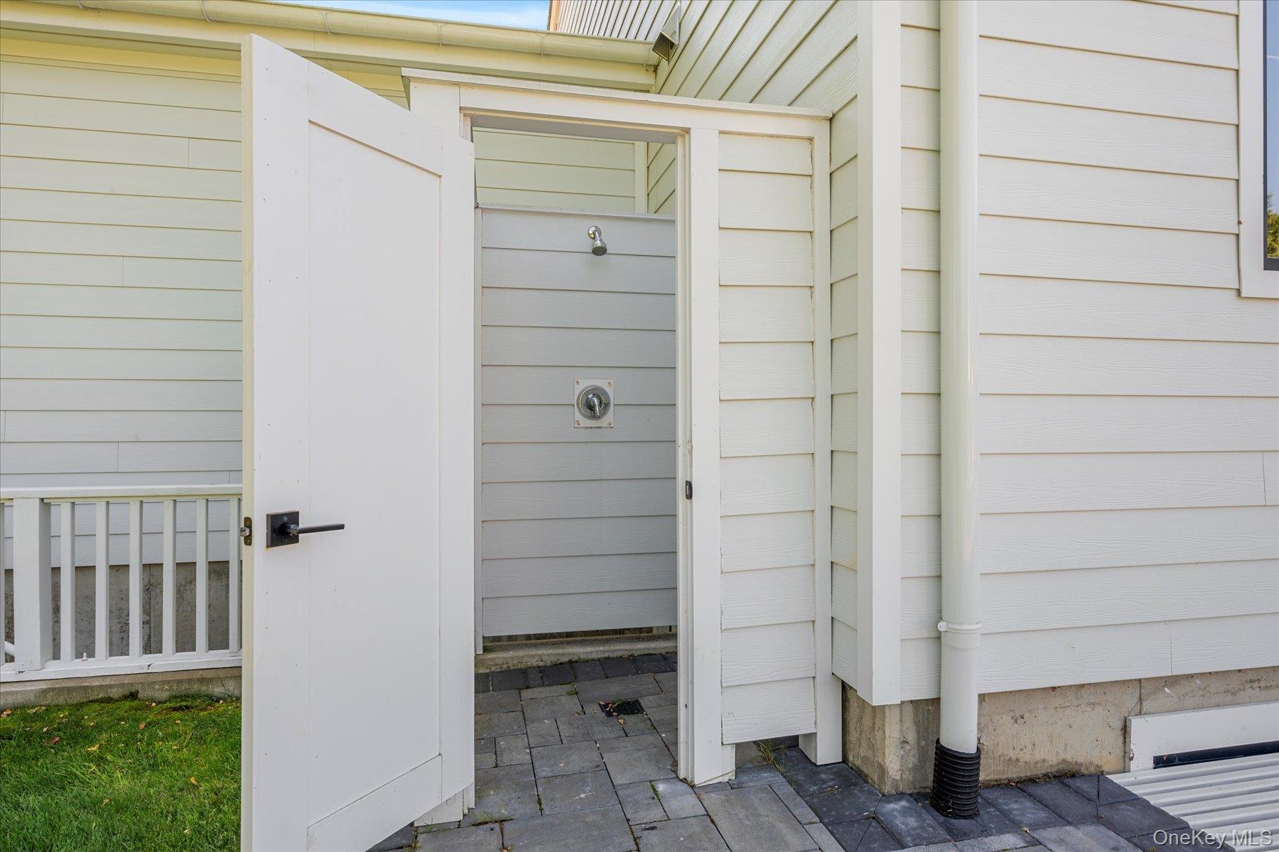 660 Sutton Place Greenport Greenport, NY 11944