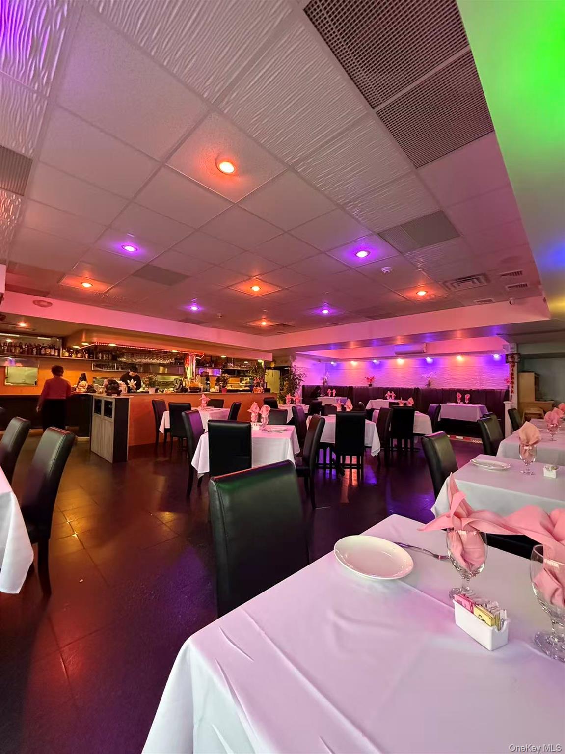 260 N Broadway A Hicksville Hicksville, NY 11801