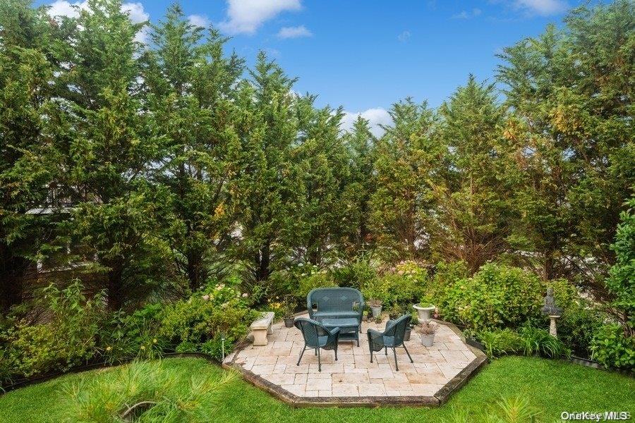 13 Seatuck Lane Remsenburg Remsenburg, NY 11960