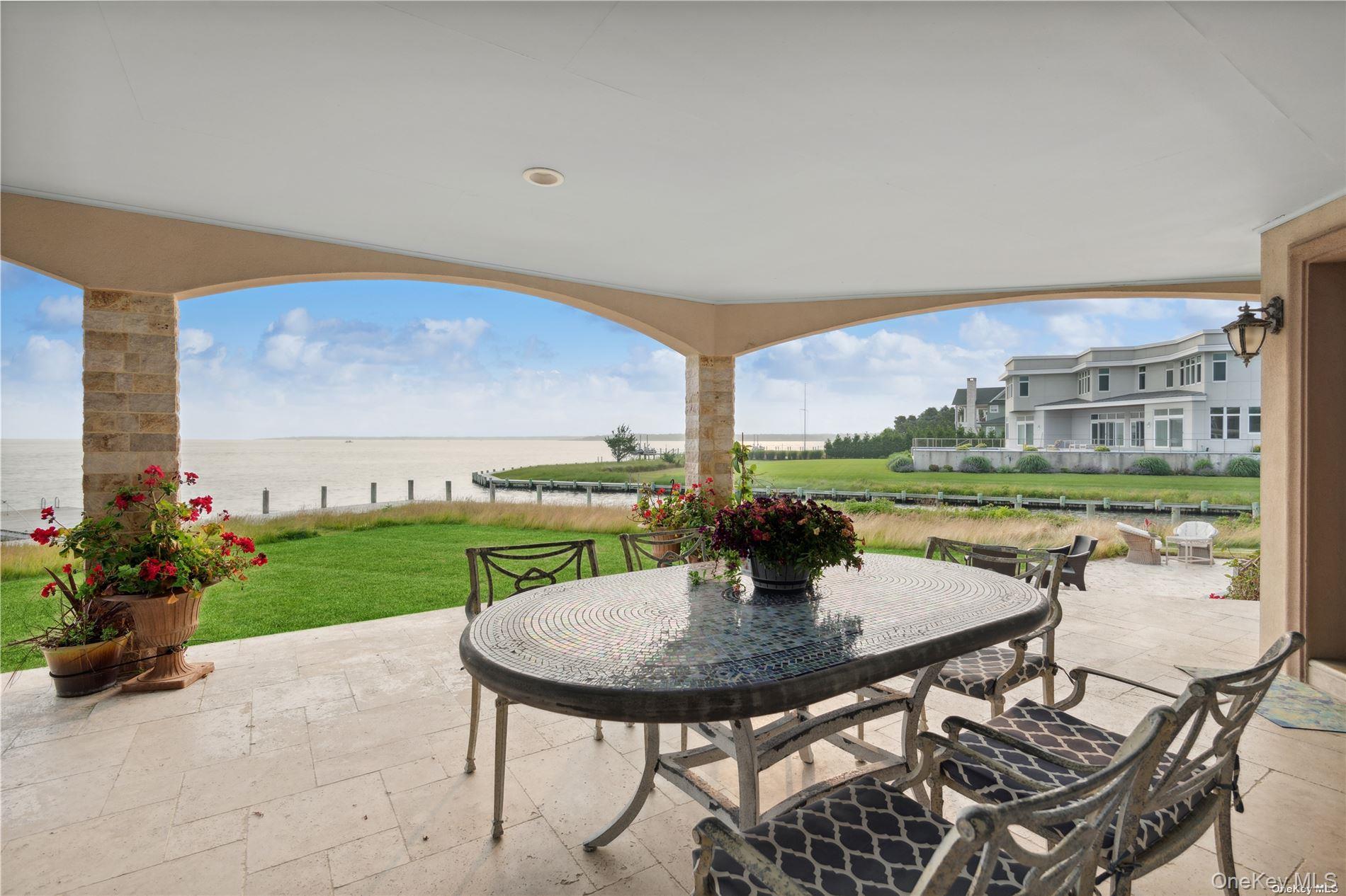 13 Seatuck Lane Remsenburg Remsenburg, NY 11960