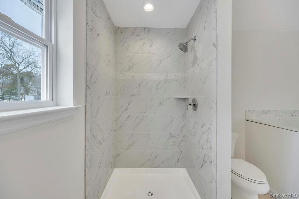 65 Ozark Street Ronkonkoma Ronkonkoma, NY 11779