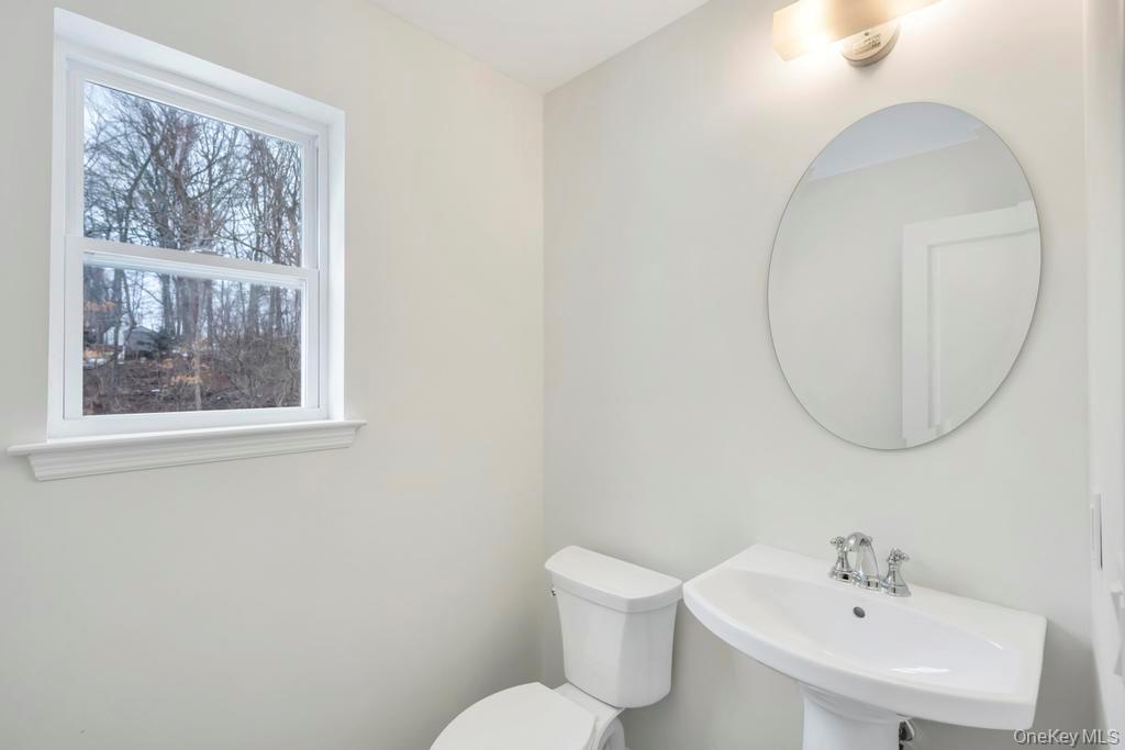 65 Ozark Street Ronkonkoma Ronkonkoma, NY 11779