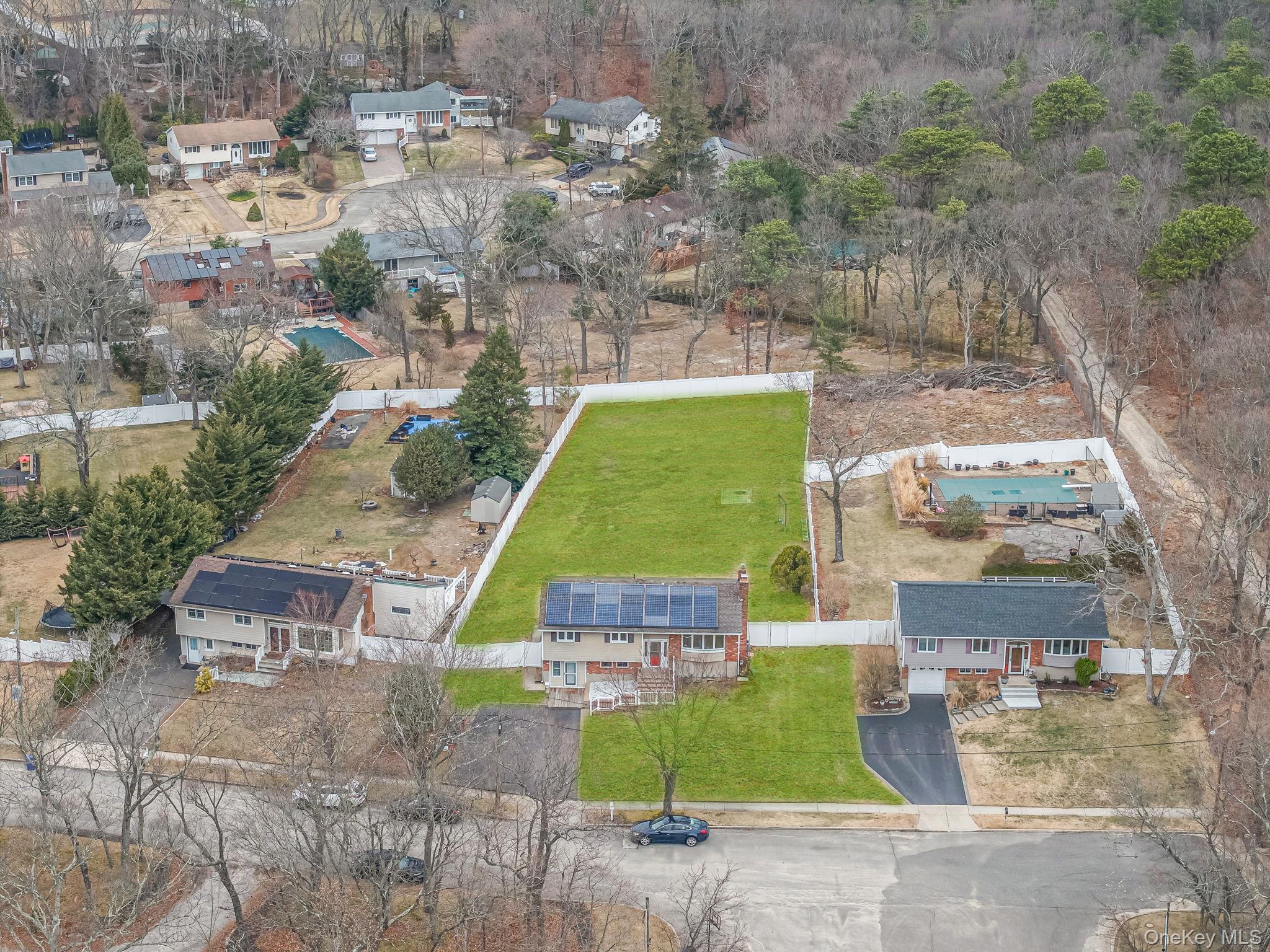 73 Parnell Drive Smithtown Smithtown, NY 11787