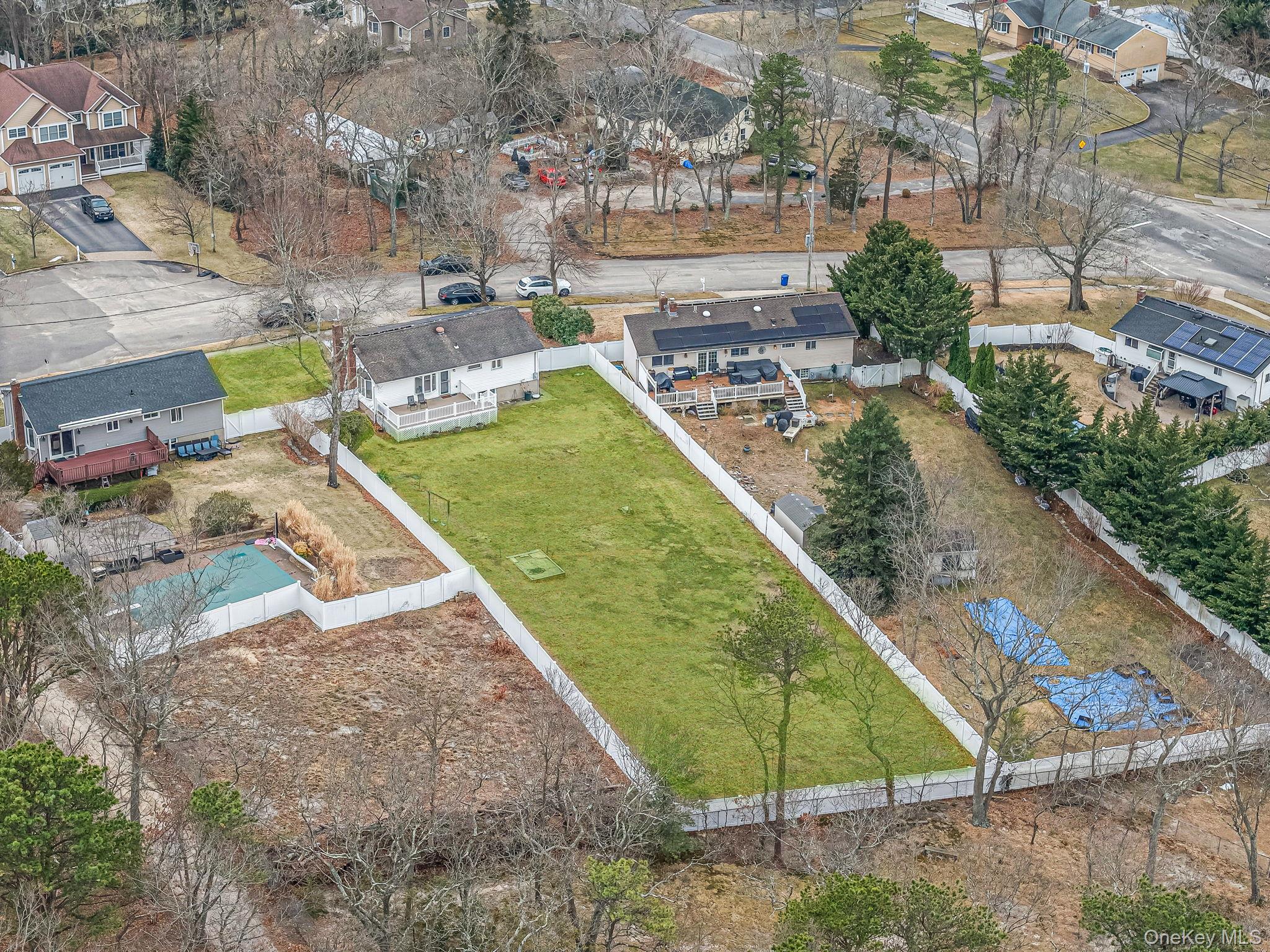 73 Parnell Drive Smithtown Smithtown, NY 11787