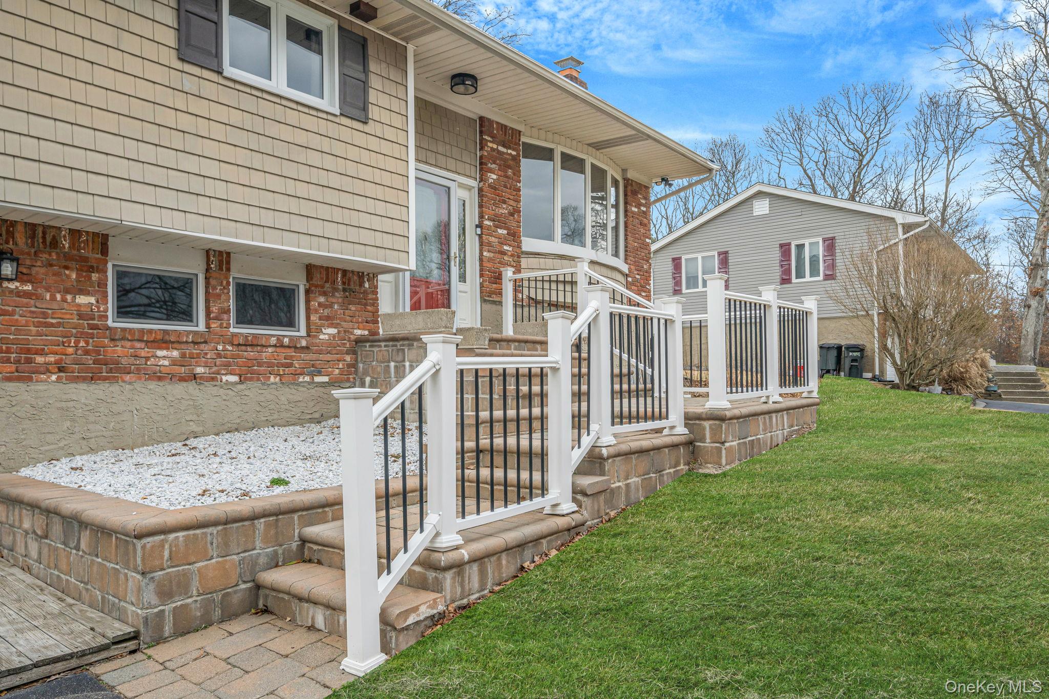 73 Parnell Drive Smithtown Smithtown, NY 11787