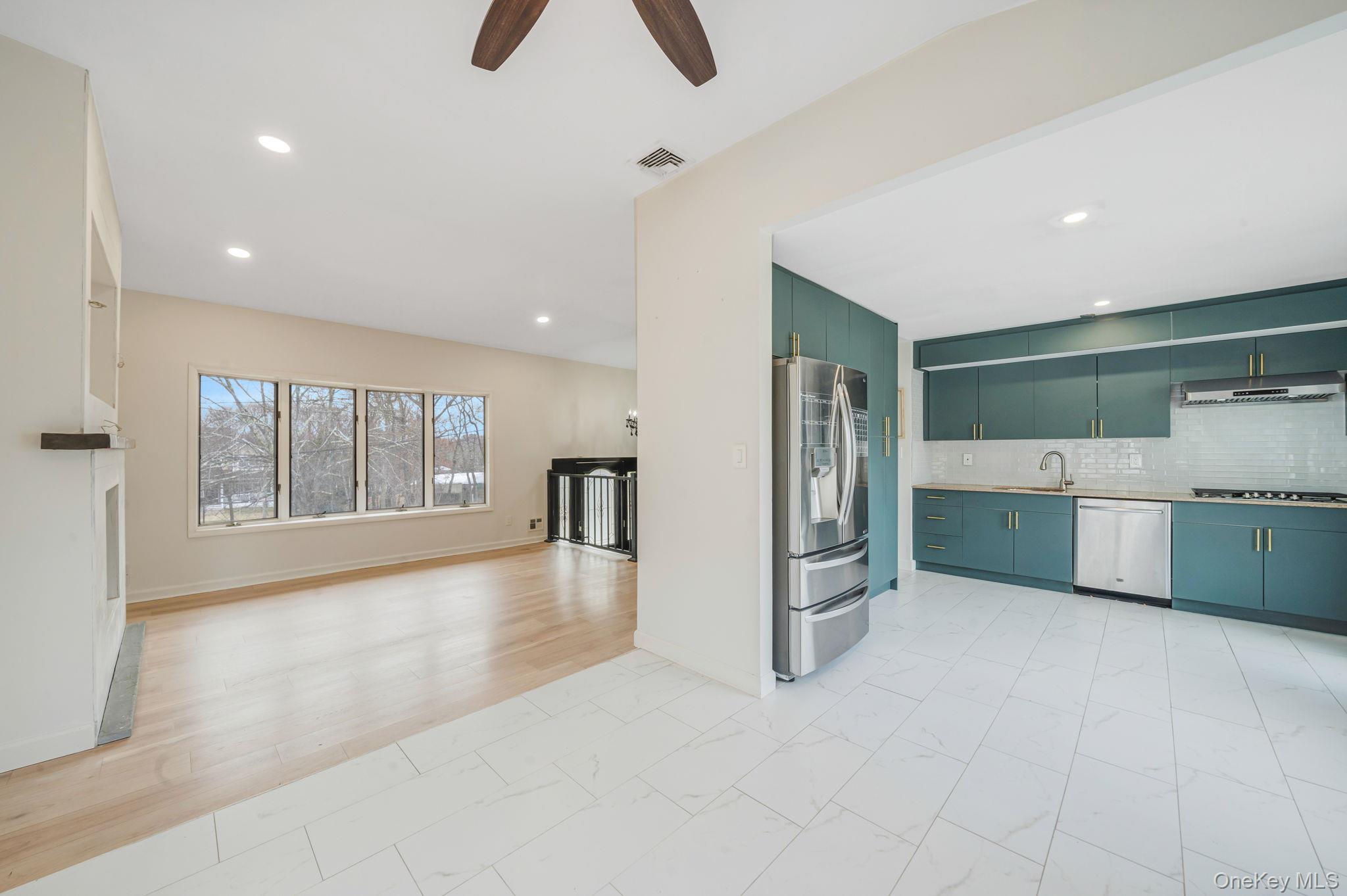 73 Parnell Drive Smithtown Smithtown, NY 11787