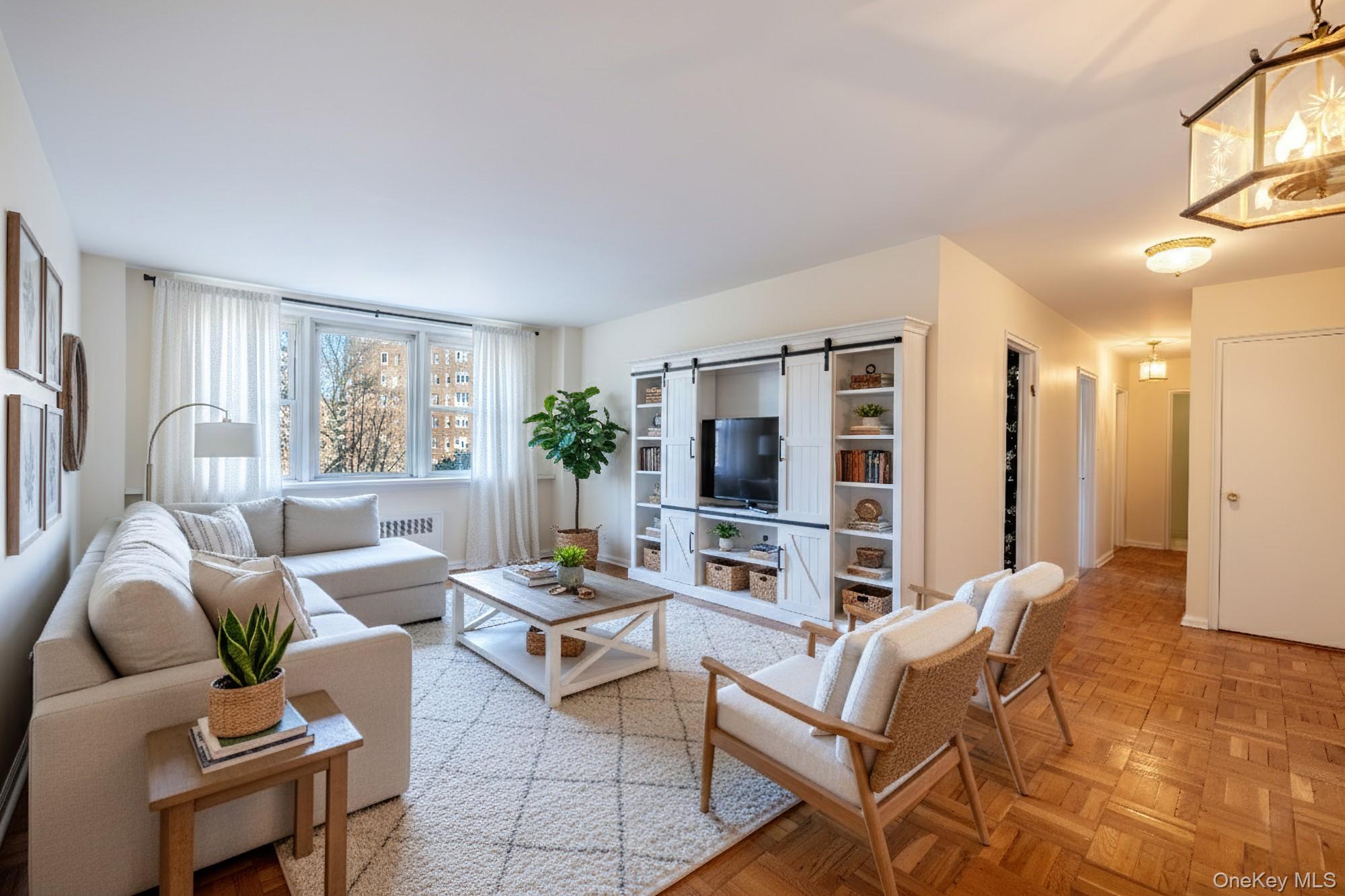 60 Knolls Crescent 4-H Bronx, NY 10463